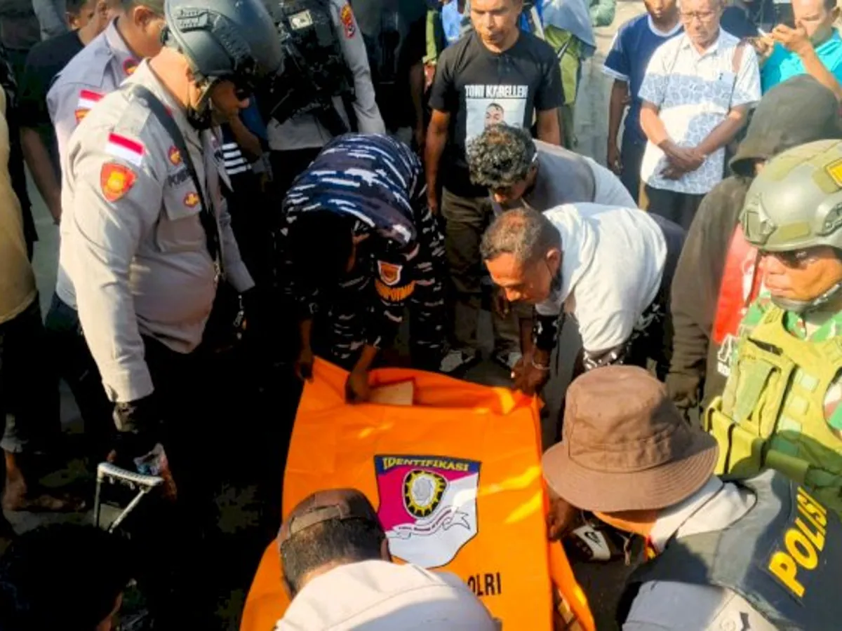 Bentrok Adonara Timur NTT: 3 Tewas Tertembak, 20 Rumah Terbakar