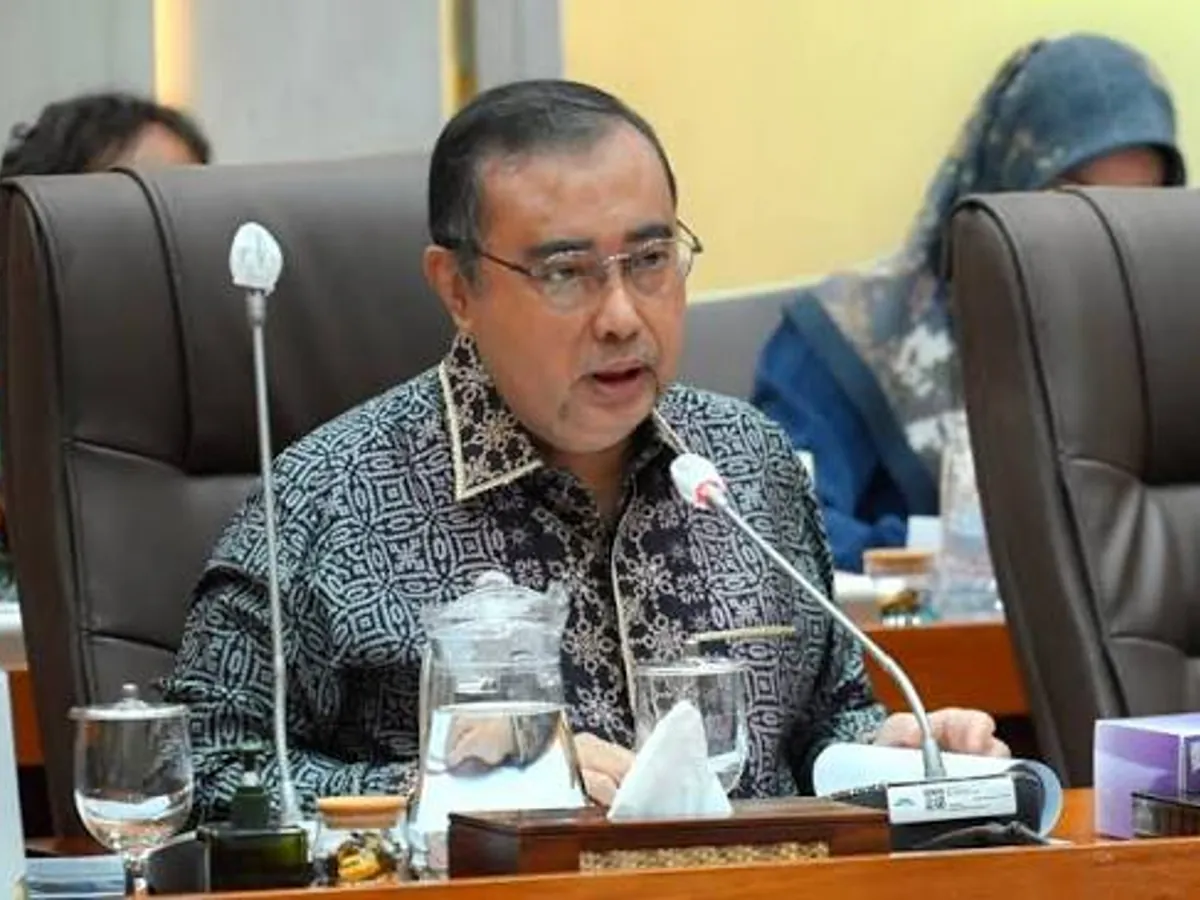 Komisi IX DPR Desak BGN Batasi Waktu Moratorium Dapur MBG