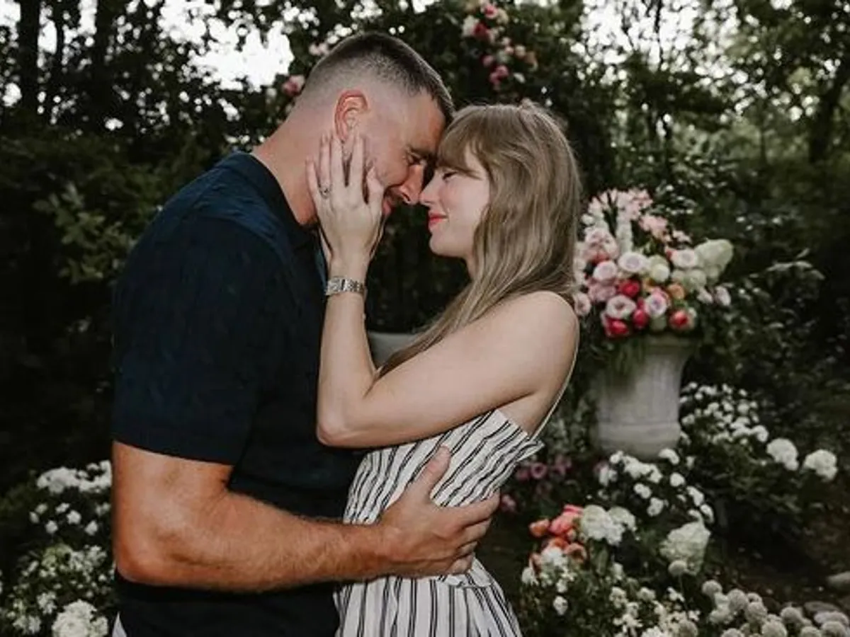 Taylor Swift Menikah, Gaun Dior Jadi Debut Jonathan Anderson